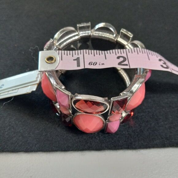 NWT Pink Beaded/Silver tone Metal Stretch Bracelet - Picture 3 of 4